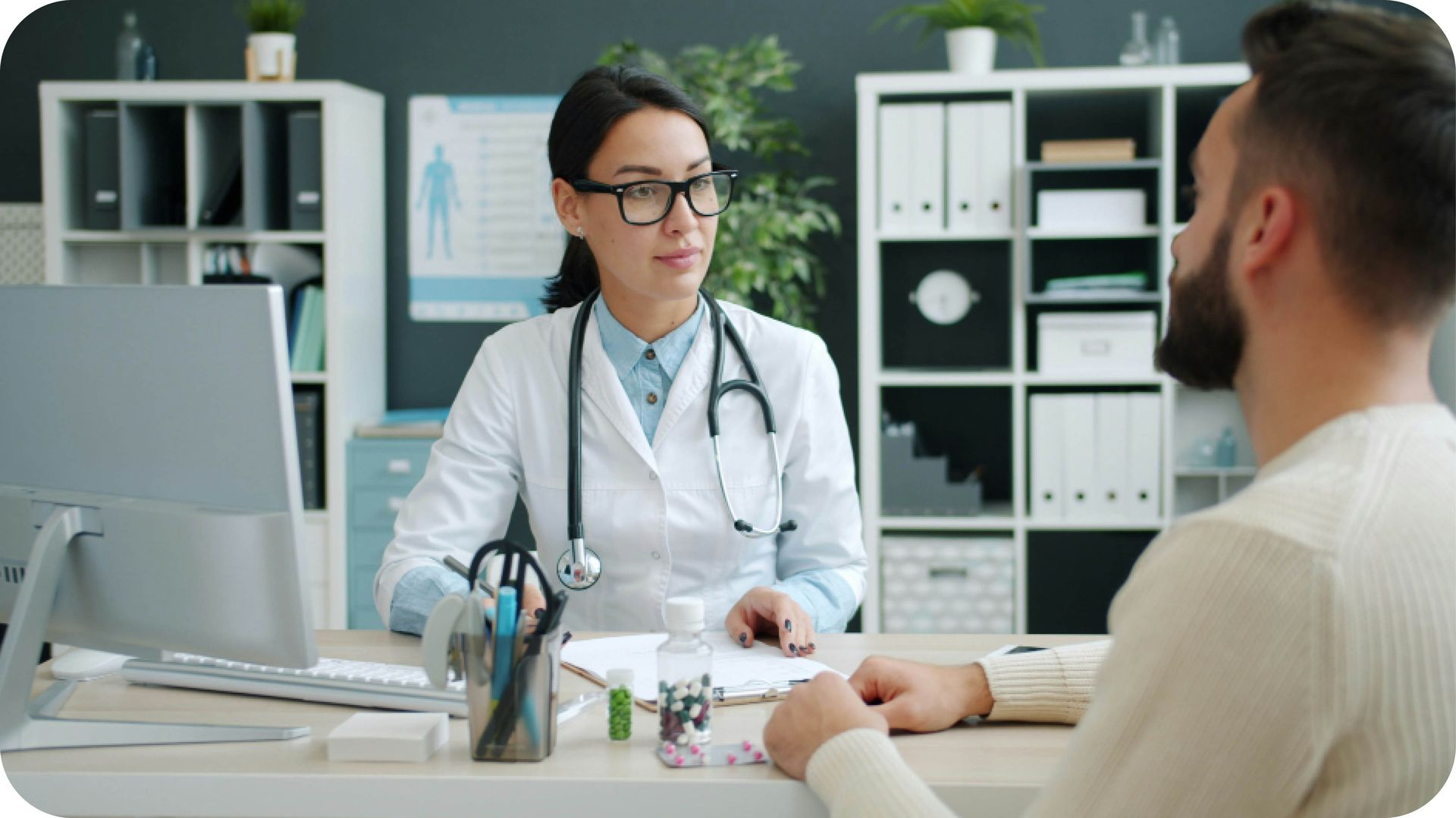 Ärztin bei einer medizinischen Konsultation im Gesundheitswesen